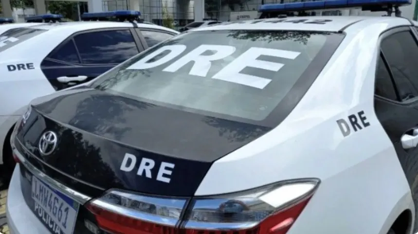 Os agentes montaram uma estratégia e se dirigiram a uma área de mata utilizada pelos criminosos para fins de disputas territoriais com facções rivais