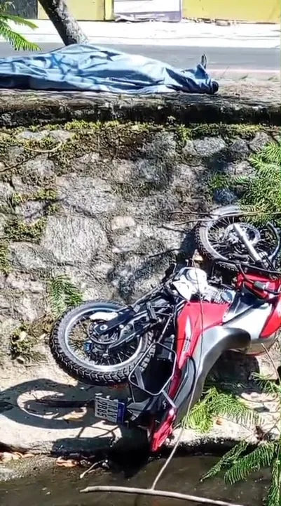 Quando o Corpo de Bombeiros chegou ao local, a vítima já estava morta