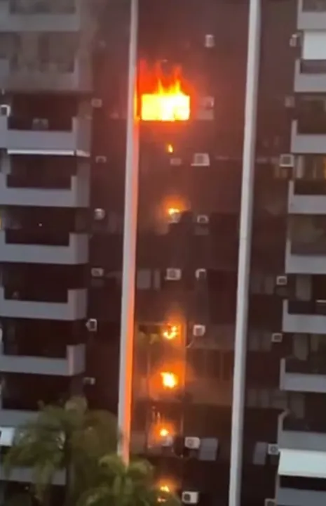 As causas do incêndio ainda não haviam sido identificadas