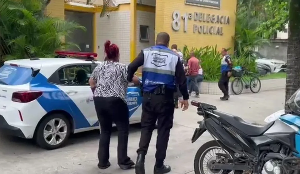 Entre os detidos estão uma mãe, 46 anos, e sua própria filha, de 25