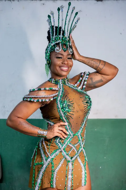 Cria da escola, a beldade já era musa e alcança o cargo mais desejado por toda menina de uma comunidade