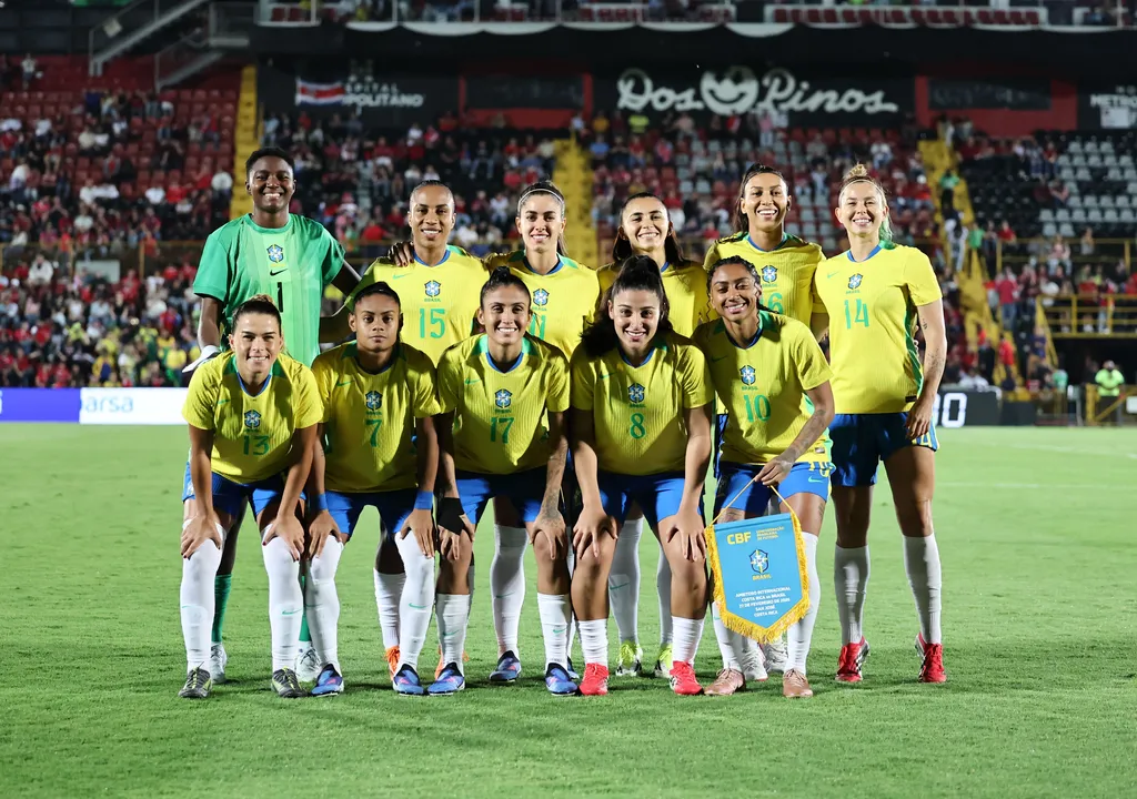Seleção brasileira busca, em casa, a conquista de seu primeiro título da Copa do Mundo