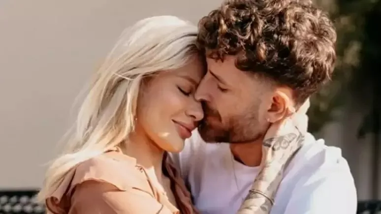 A notícia foi confirmada pelos dois, nesta sexta-feira (5), um uma publicação conjunta nas redes sociais