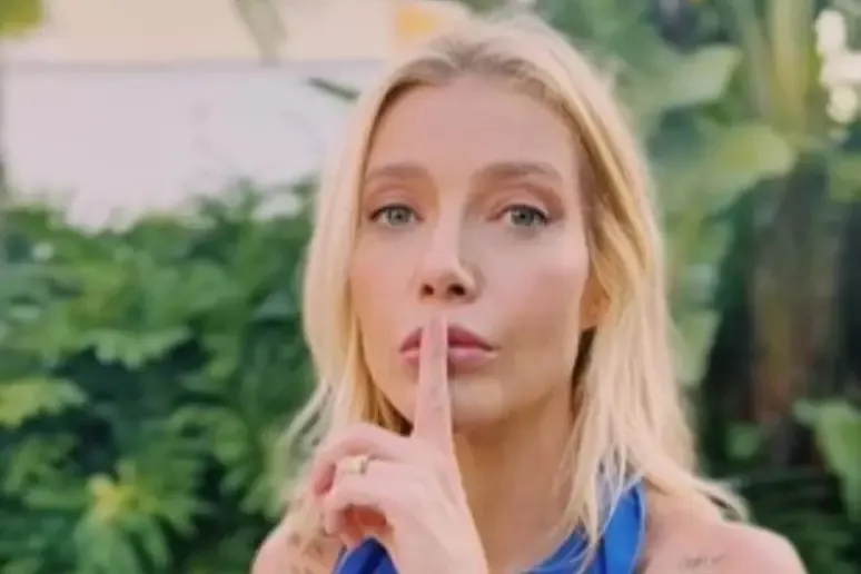 Luiza Possi faz vídeo reagindo a críticas