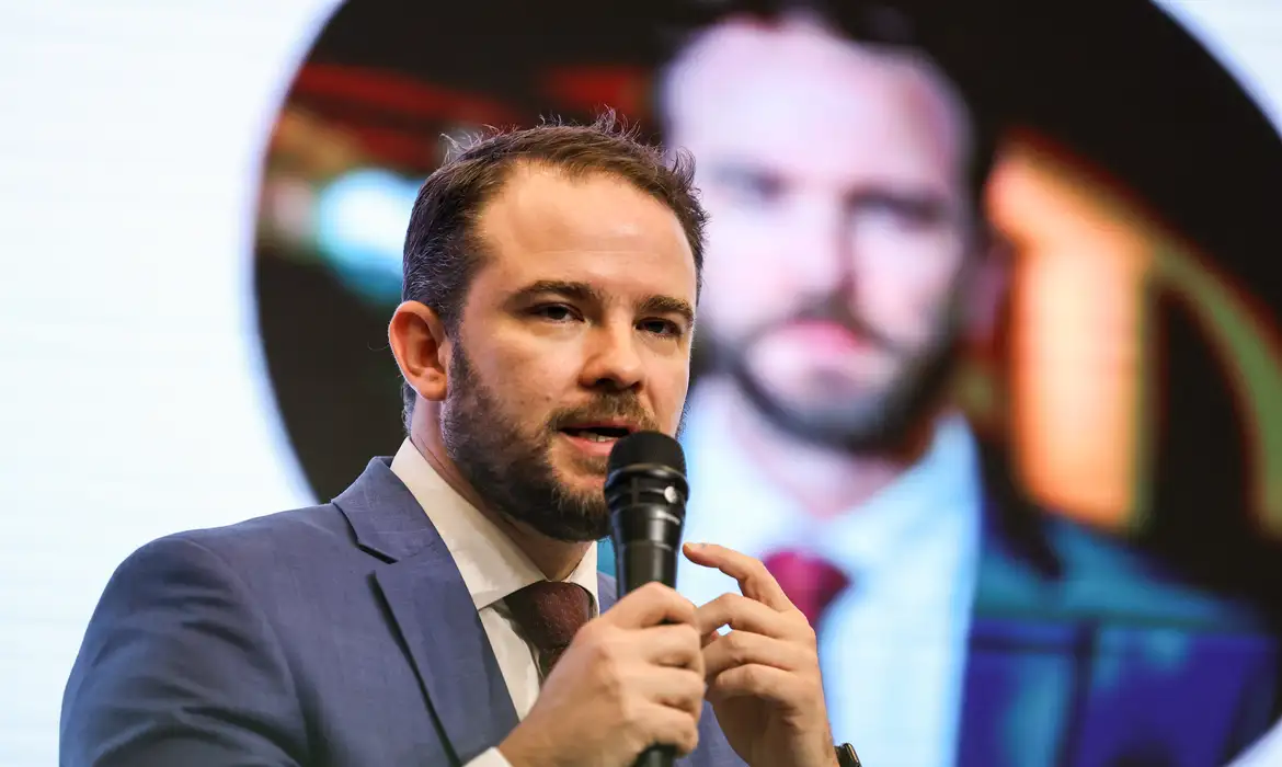 Atual secretário executivo da Fazenda, Durigan já atuava como principal articulador político da equipe econômica