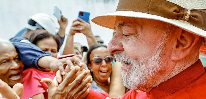 De acordo com pesquisa, Lula venceria todos os adversários em possível segundo turno nas eleições 2026