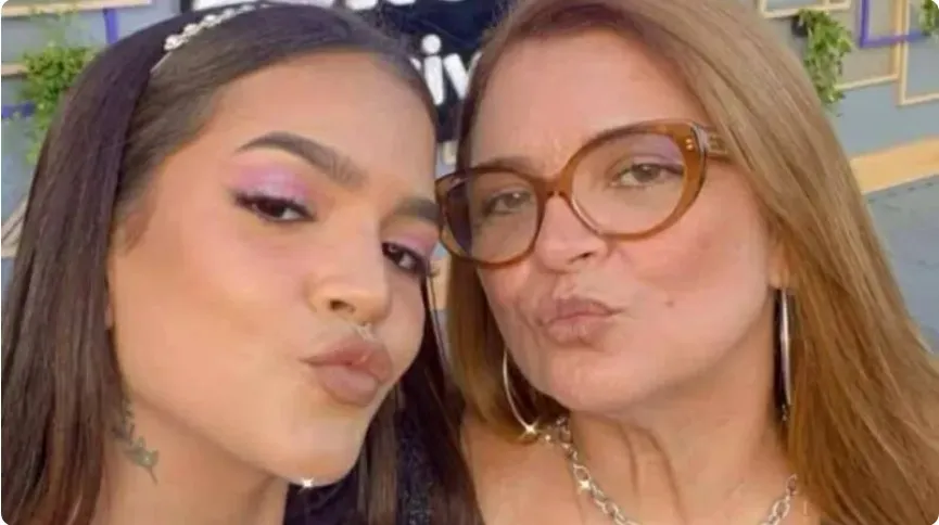 Débora Maia, mãe de Mel Maia, é encontrada morta dentro de casa