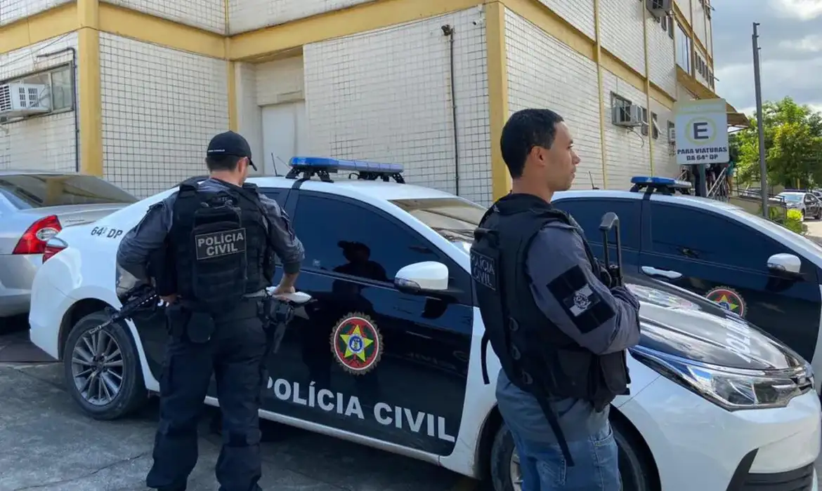 No Dia D da Operação Rastreio, agentes saíram às ruas para prender os envolvidos na cadeia criminosa