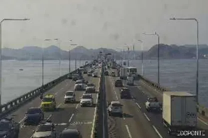 As equipes da Ecovias Ponte foram acionadas para o local