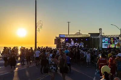 Marcelo D2 e Marcelinho Moreira homenageiam Arlindo Cruz em Maricá