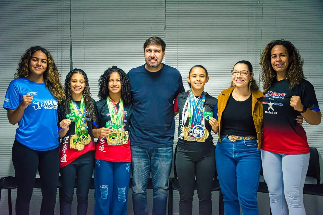 O benefício contribui com despesas relacionadas aos eventos esportivos, como transporte, hospedagem, alimentação, uniformes e taxas de inscrição.