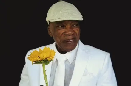 Cantor e compositor Milton Nascimento recebe alta hospitalar