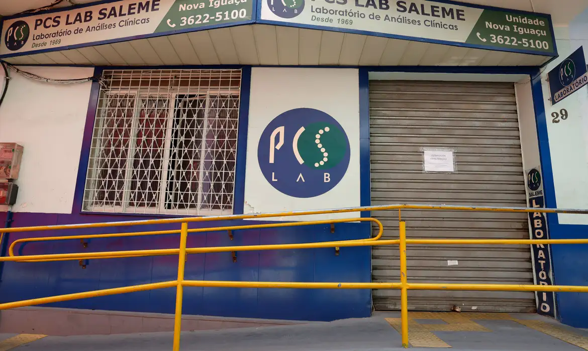 O escândalo do PCS LAB Saleme, uma empresa privada de Nova Iguaçu, na Baixada Fluminense, se tornou público em outubro de 2024