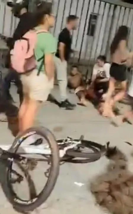 Após atropelar jovens ciclistas, motorista fugiu do local sem prestar socorro