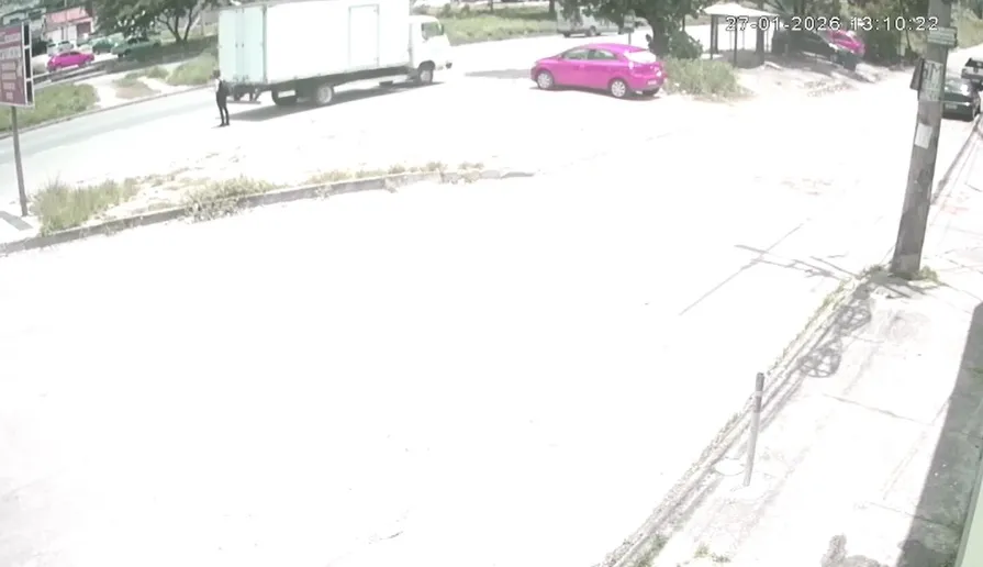 O atropelamento aconteceu na tarde do último dia 27, enquanto Roberta aguardava um ônibus na rodovia RJ-104