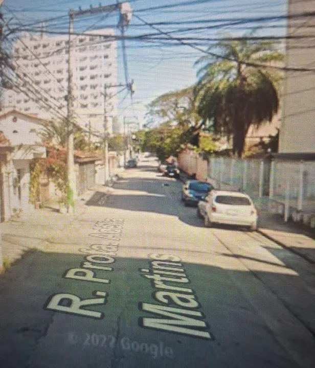 Fernanda foi encontrada morta dentro do apartamento onde morava