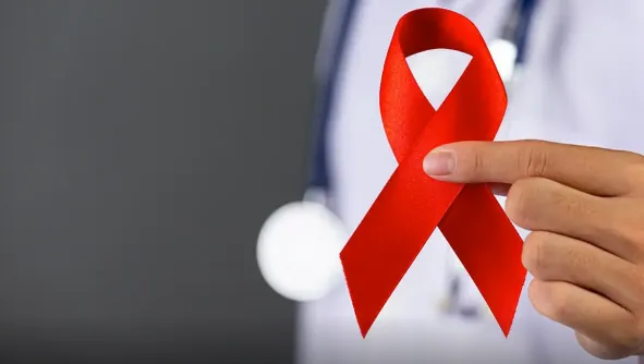 A cartilha traz orientações sobre leis, serviços e garantias que protegem quem vive com HIV/Aids, além de dicas sobre como agir em situações de discriminação e prevenção ao HIV/Aids