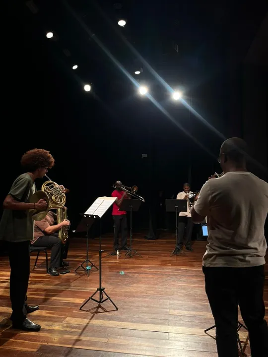 As apresentações acontecem nos dias 28 de abril, 5 e 7 de maio