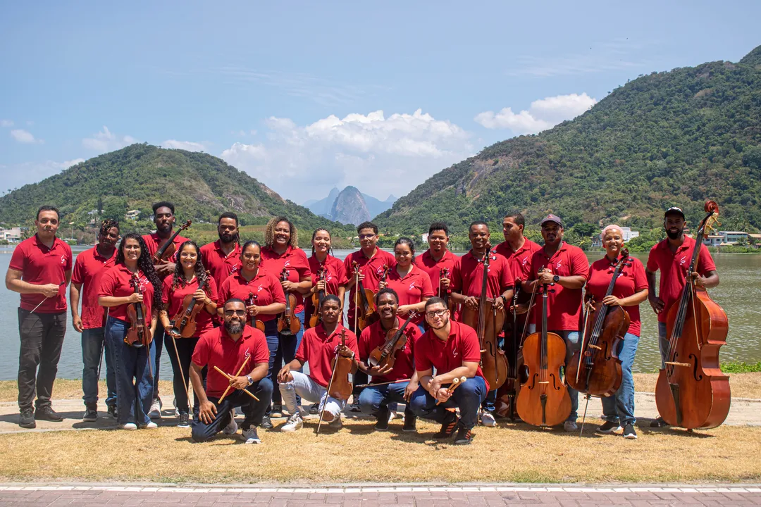 Orquestra da Grota celebra 30 anos no Theatro Municipal de Niterói