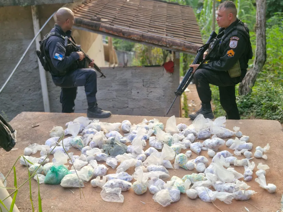 Drogas foram encontradas enterradas