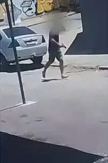 Durante o confronto, o policial foi atingido de raspão na cabeça e também na coxa