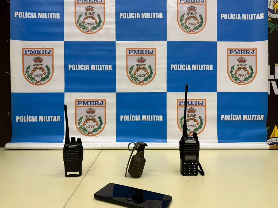 Os policiais conseguiram localizar os envolvidos e apreender o material