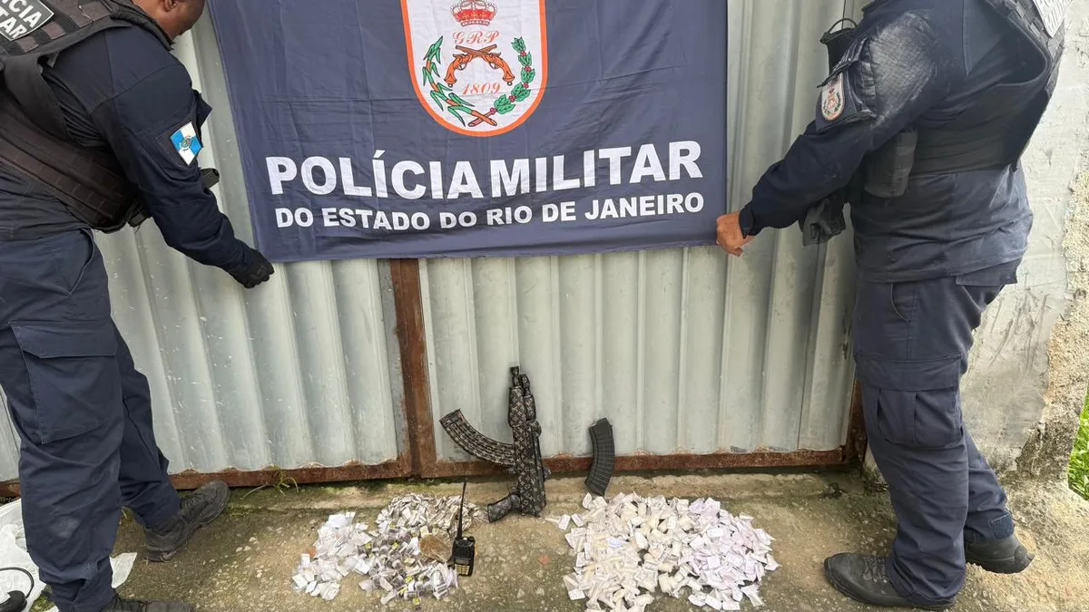 O material apreendido foi encaminhado à 73ª DP (Neves)