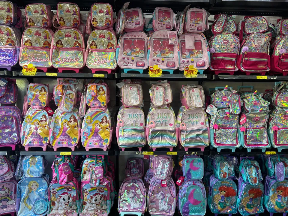 Comércio registra aumento no movimento e oferece variedade de materiais escolares