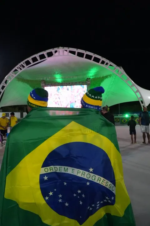 A partida contra o Haiti começa às 21h30, mas o público pode curtir músicas com um DJ no local, a partir das 19h