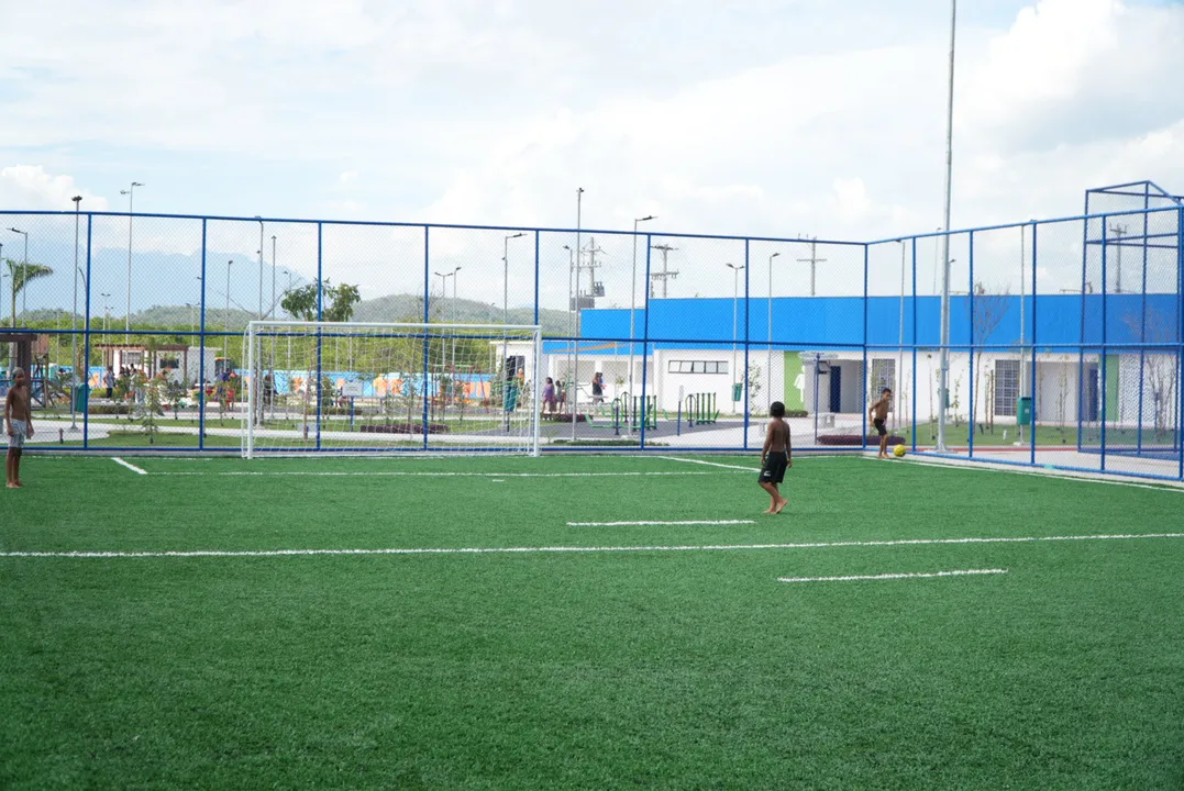 As categorias possuem diferentes faixas etárias que incluem crianças, jovens e adultos