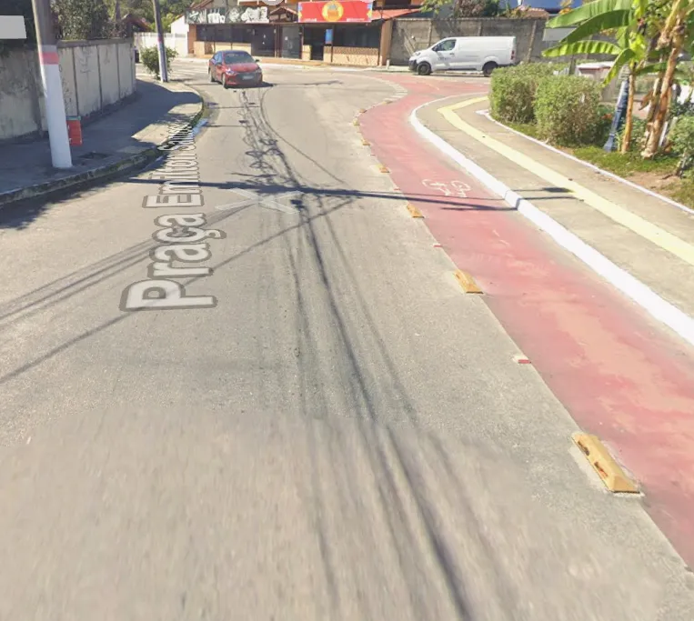 O acidente ocorreu em uma rua localizada nos fundos da Praça de Araçatiba