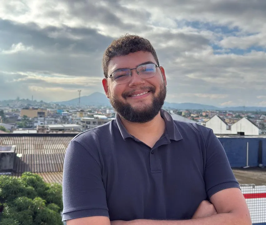 Luis Paulo Sena, estudante da graduação em História da Universidade Federal Fluminense (UFF), usa OSG como fonte de pesquisa sobre cultura e história do bairro Luiz Caçador