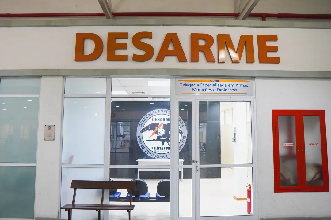A prisão foi realizada por policiais da Desarme