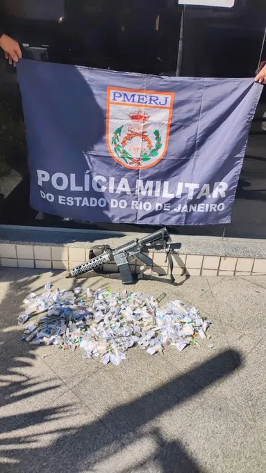 Na operação, os policiais foram atacados por criminosos e reagiram