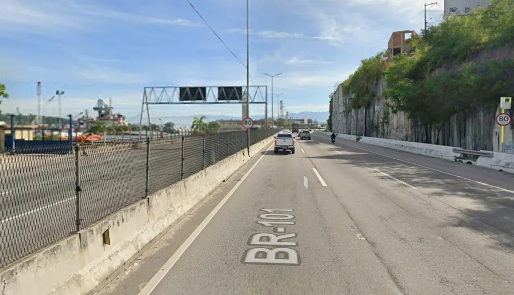 Policiais militares que passavam pela região foram acionados e realizaram a abordagem