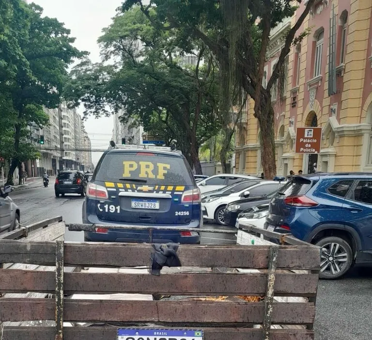 A ocorrência foi encaminhada para a 76ª DP em Niterói