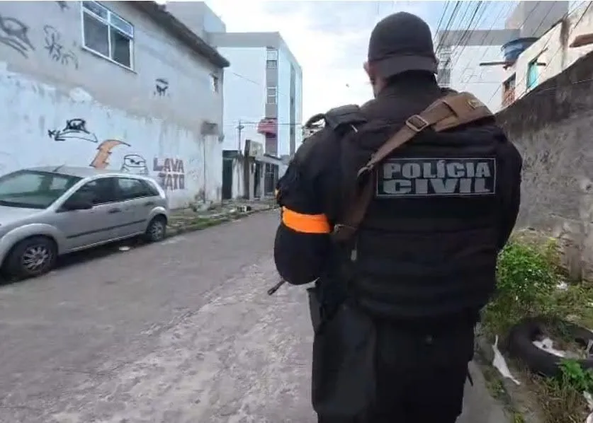 A ação foi realizada por policiais civis e militares