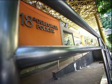 A ação é baseada em uma investigação da 18ª DP (Praça da Bandeira) e tem como objetivo cumprir mandados de busca e apreensão