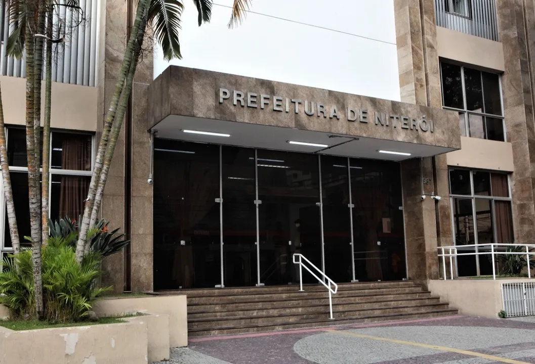 Os contribuintes interessados podem aderir por meio do portal eletrônico (https://niteroi.spa.coreplan.com.br/portal), pelo e-mail transacao@pgm.niteroi.rj.gov.br ou presencialmente na Procuradoria Fiscal da PGM