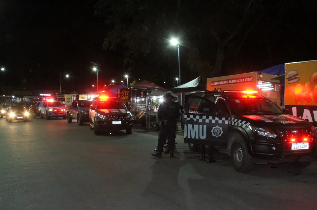 Durante a ação, também foi realizado o ordenamento de veículos na região