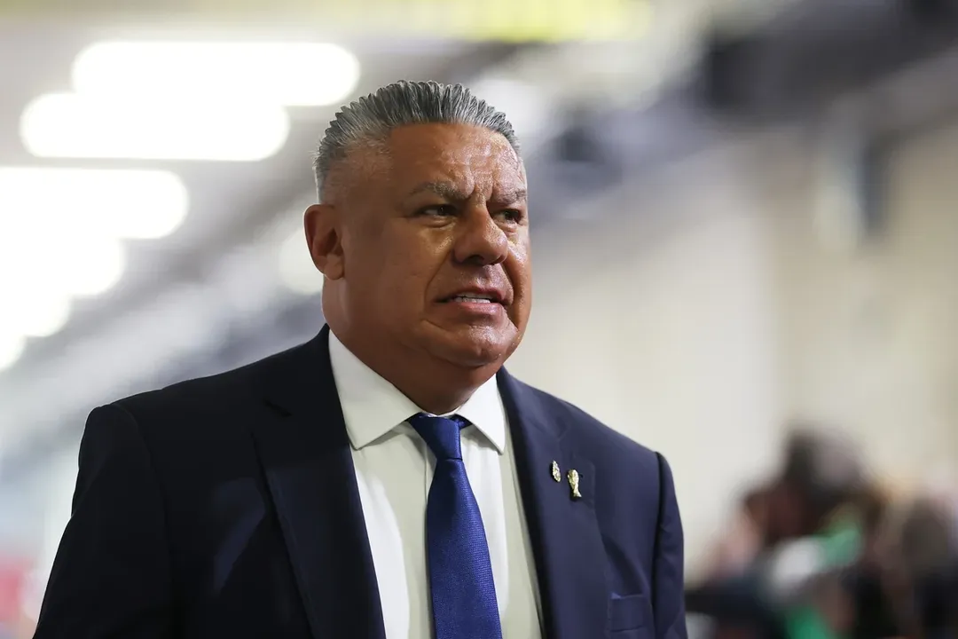 A repercussão começou após uma reportagem da imprensa argentina alegar que Tapia e outros dirigentes da AFA teriam tido os celulares apreendidos pelo FBI