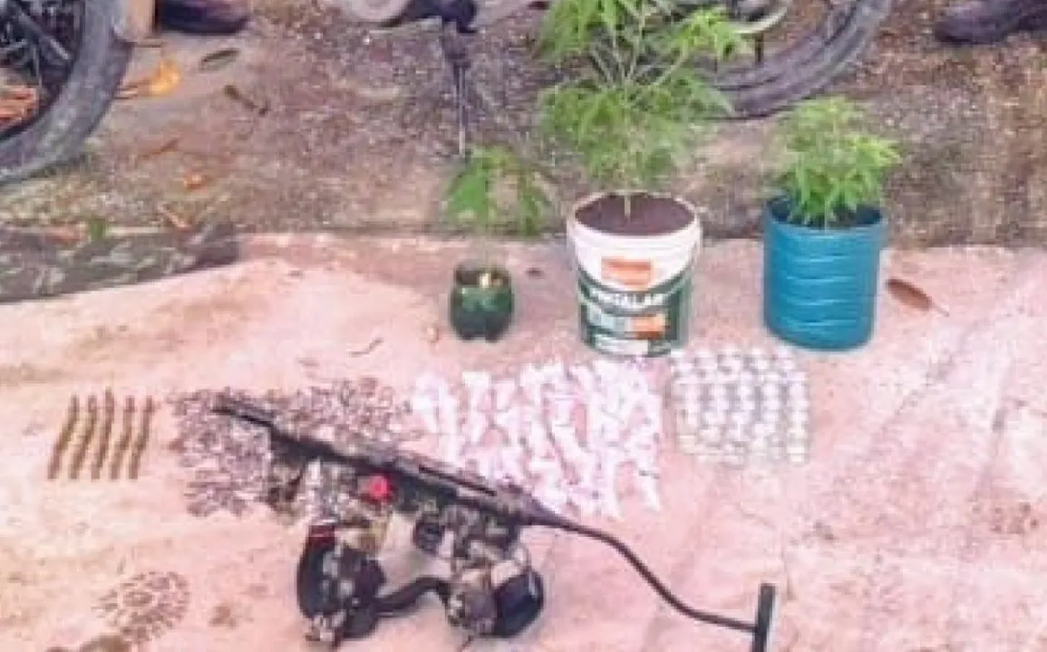 Material apreendido com os suspeitos