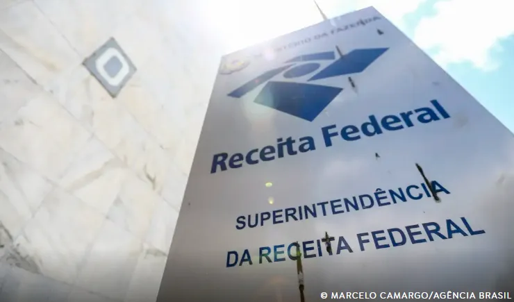 Restituição de imposto de renda será paga dia 30