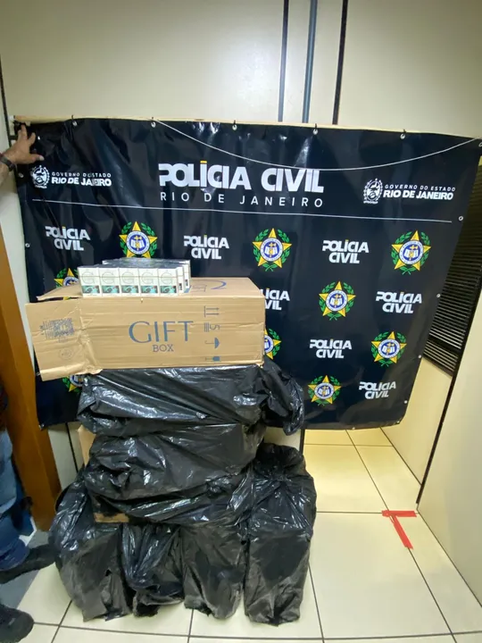 Os agentes foram até a casa do primo de Eduardo, Jeovani, que tinha conhecimento sobre uma carga ilegal de cigarros supostamente ligada ao desaparecido