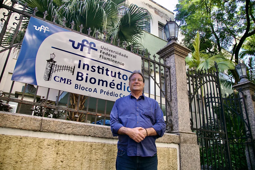 Professor titular do Instituto Biomédico, Roberto Salles