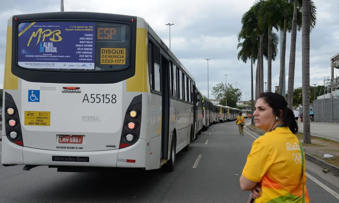 No total, 1.800 coletivos teriam de circular, ou seja, 50% da frota, de acordo com a determinação da Justiça do Trabalho