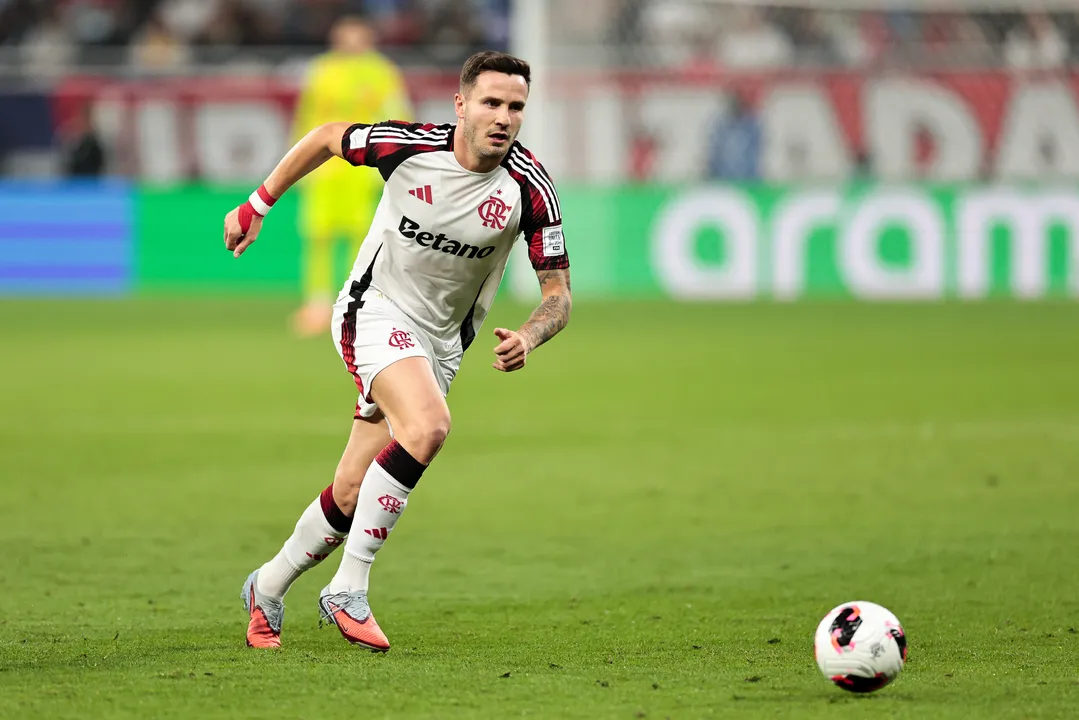 Saúl disputou 24 jogos pelo Flamengo e deu duas assistências