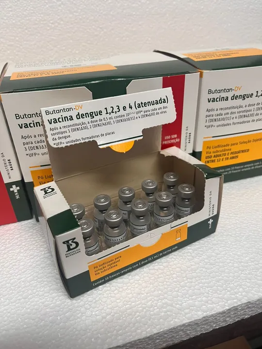 Vacina contra a dengue