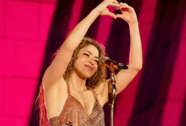 A cantora está prevista para subir ao palco às 21h45 do dia 2 de maio