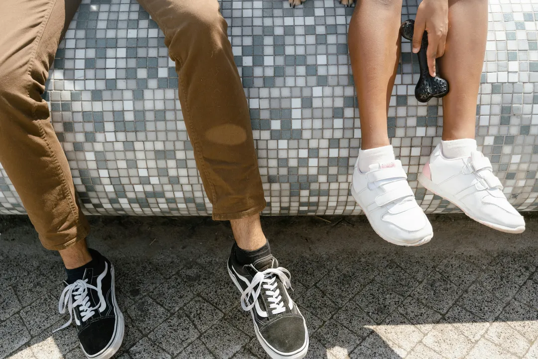 O estudo permite identificar as tendências de nomes por década de nascimento, revelando quais ficaram em desuso e quais ganharam popularidade nos últimos anos